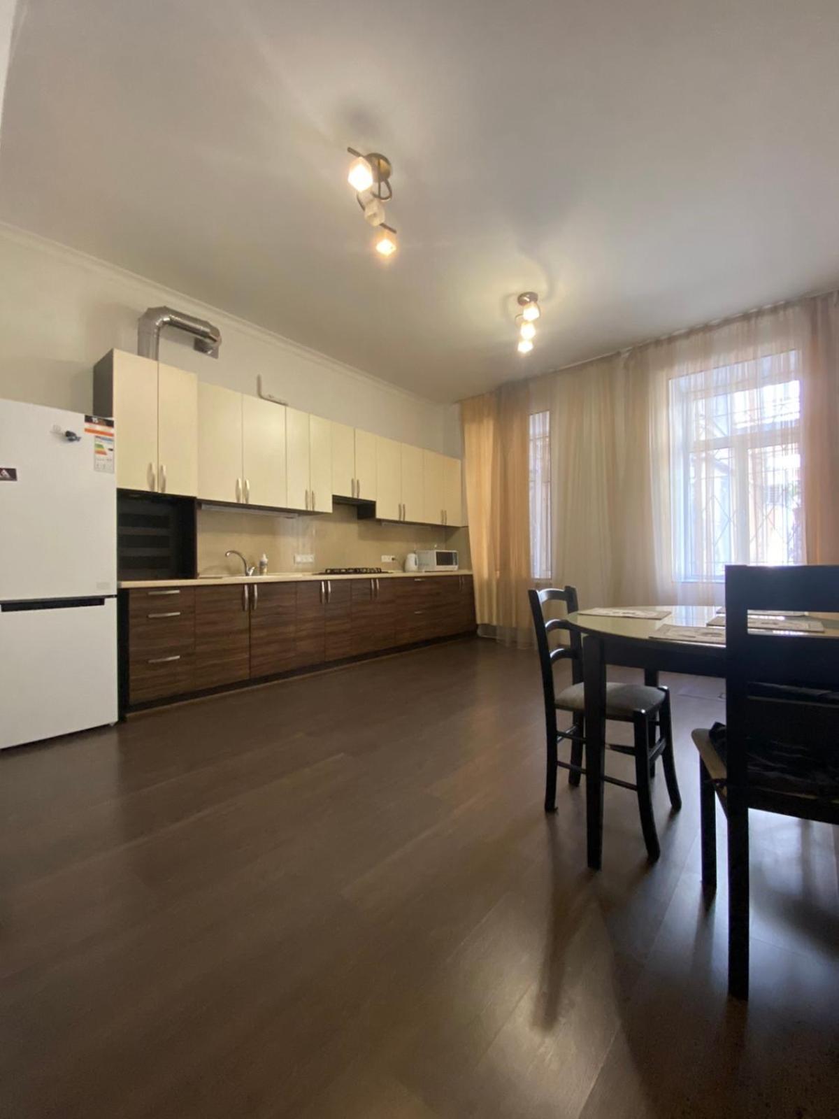 Deribas Apartments Odessa Exterior foto